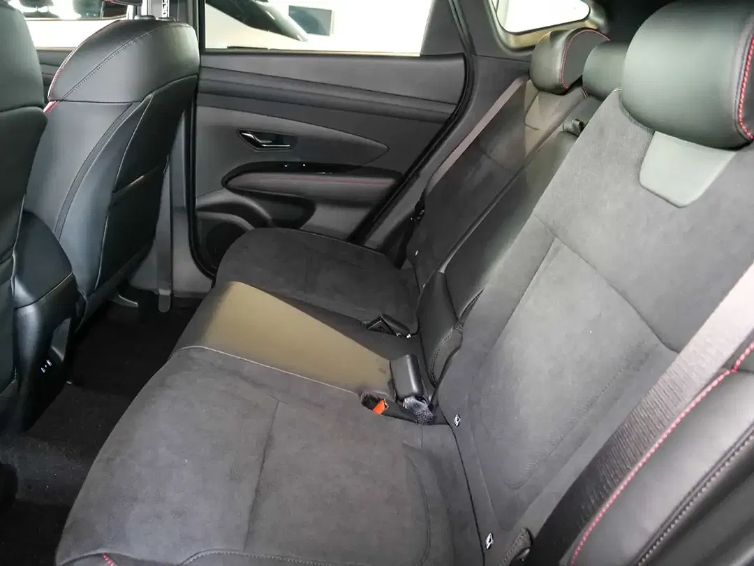 Hyundai TUCSON - Thumbnail 8