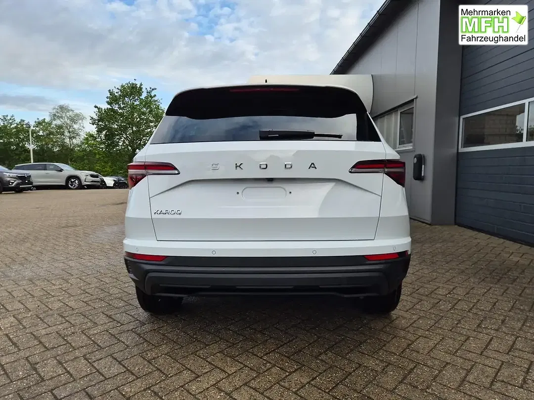 Skoda Karoq - Thumbnail 4