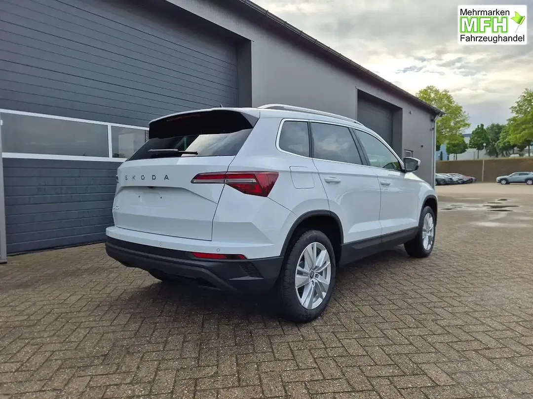 Skoda Karoq - Thumbnail 5