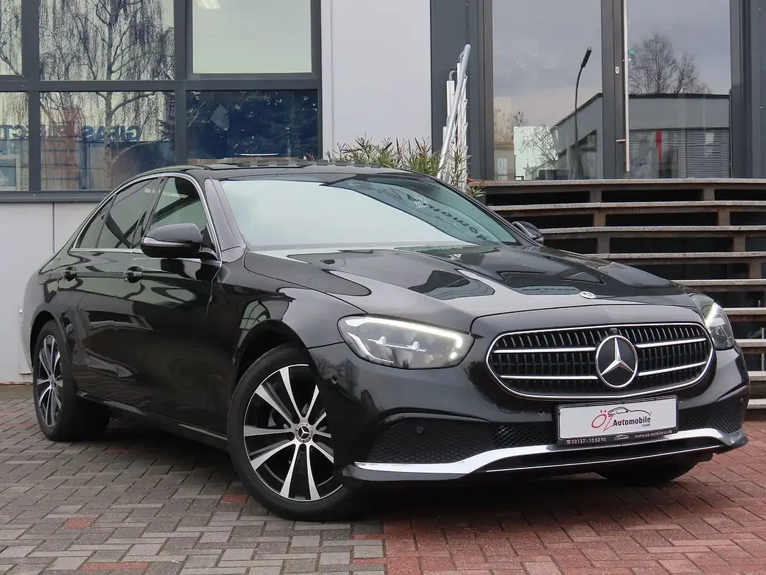 Mercedes-Benz E 220 - Afbeelding 1