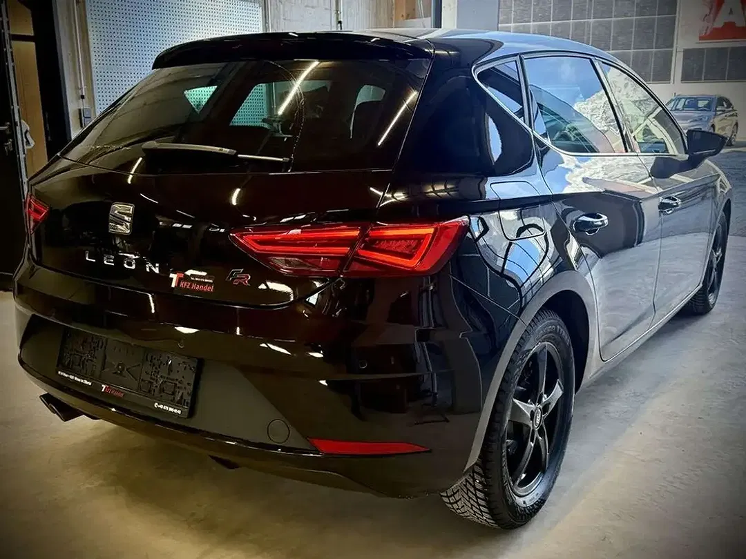 SEAT Leon - Thumbnail 7