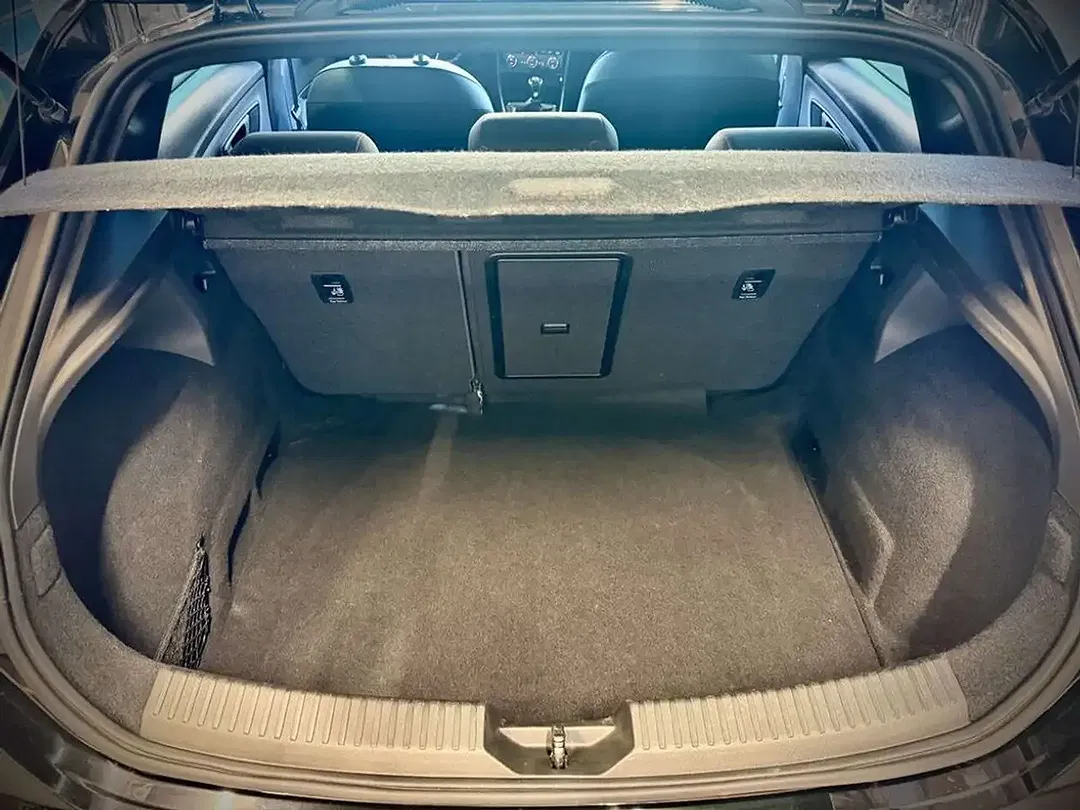 SEAT Leon - Thumbnail 9