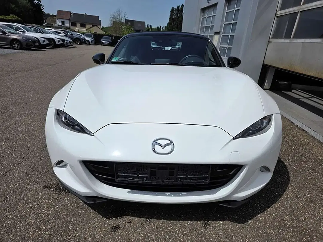 Mazda MX-5 - Thumbnail 3