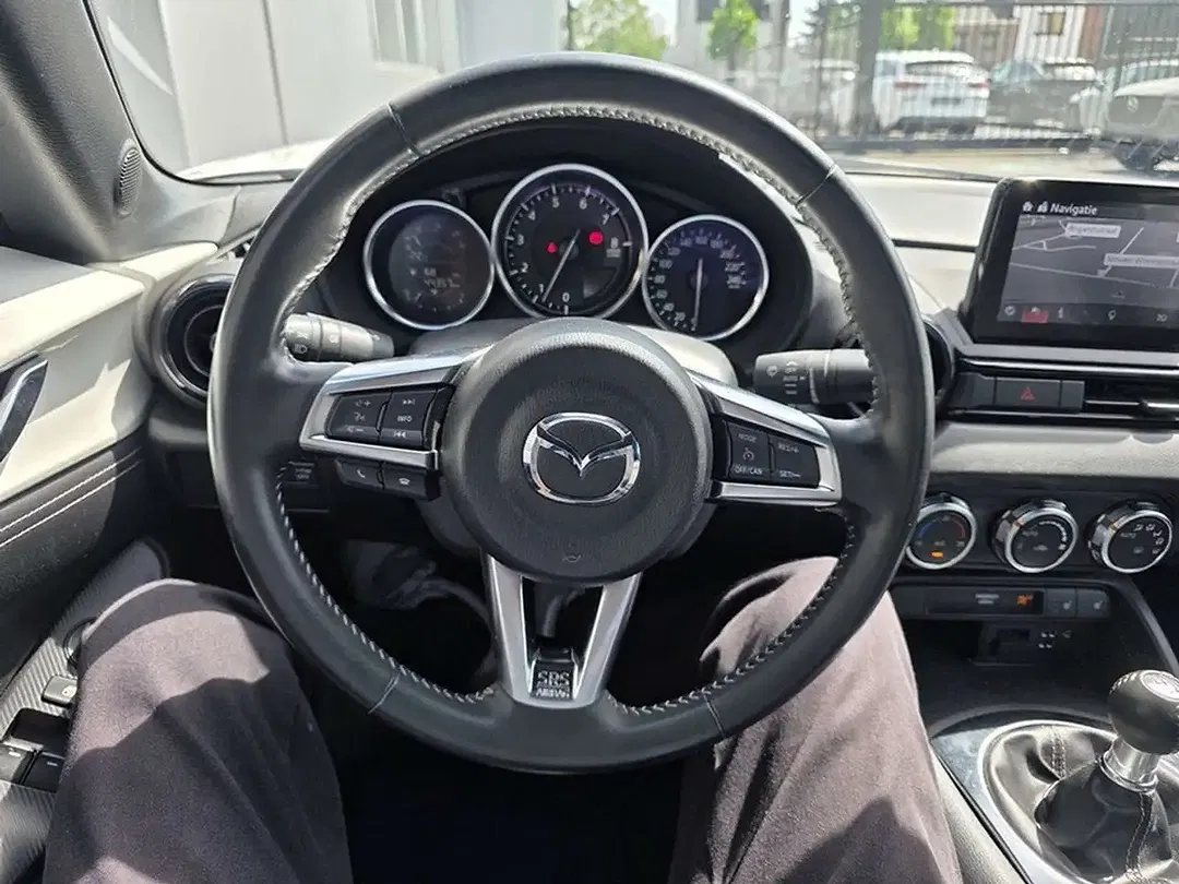 Mazda MX-5 - Thumbnail 9