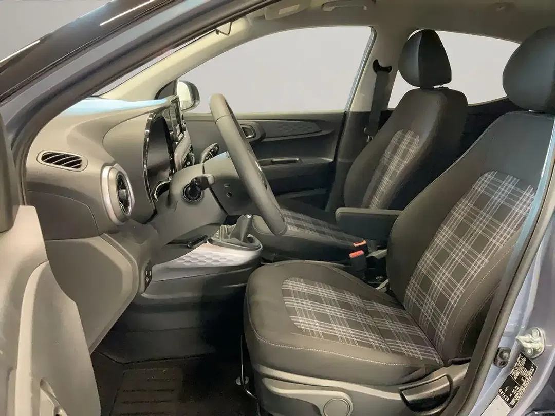 Hyundai i10 - Thumbnail 11