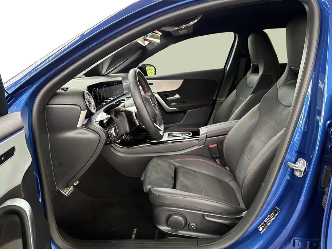 Mercedes-Benz A 220 - Thumbnail 12