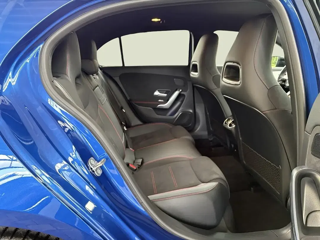 Mercedes-Benz A 220 - Thumbnail 13