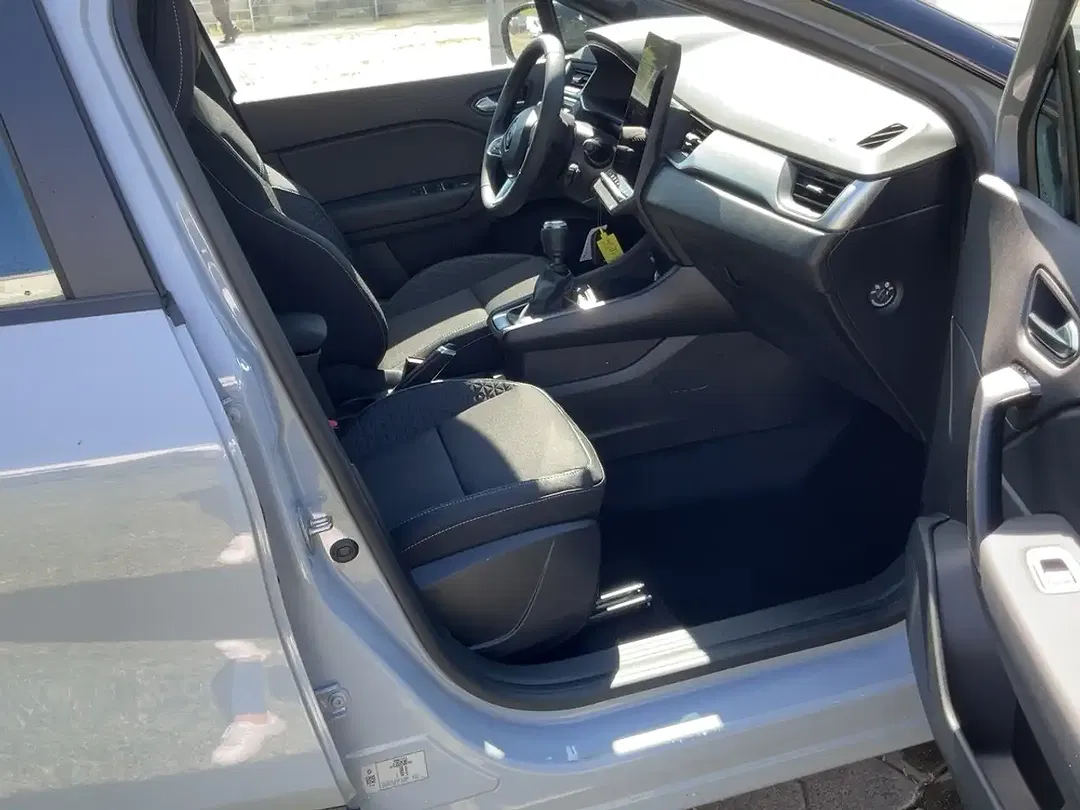 Renault Captur - Thumbnail 11