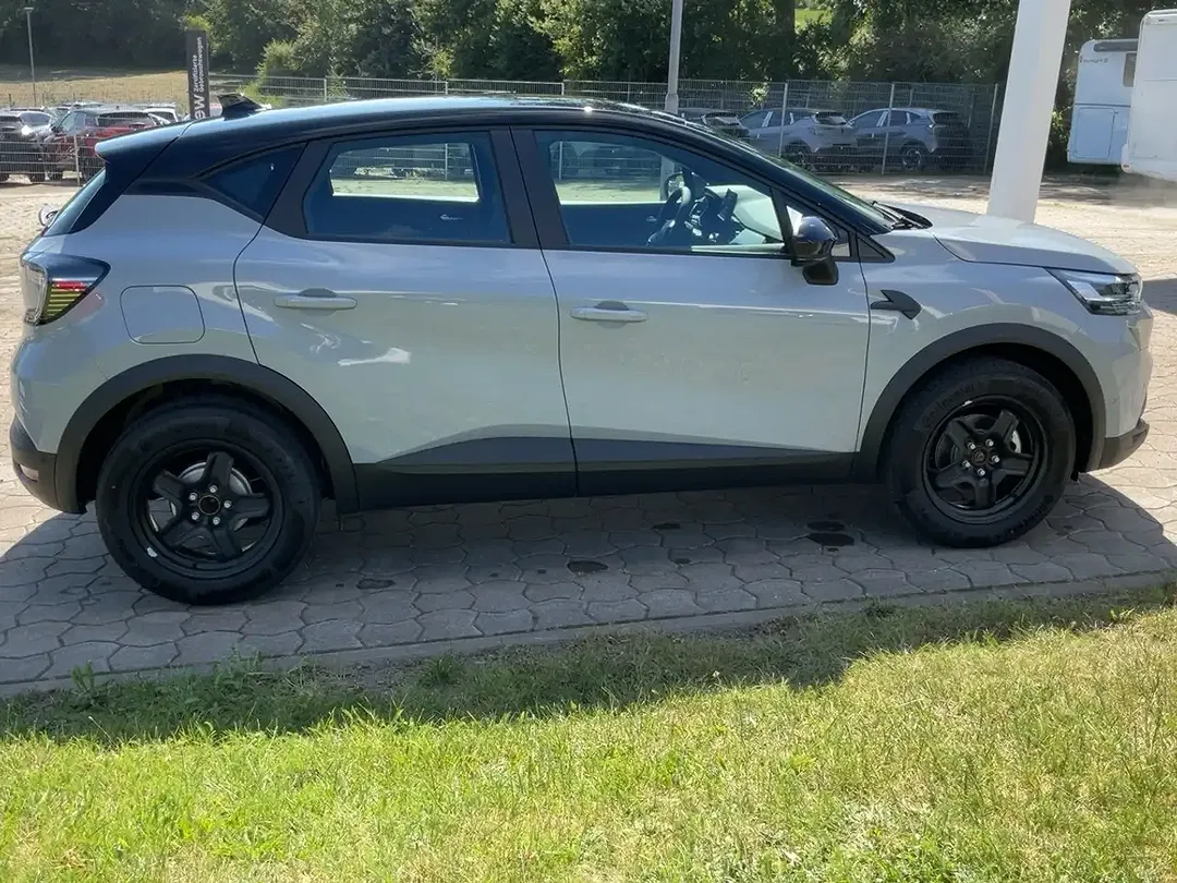Renault Captur - Thumbnail 5