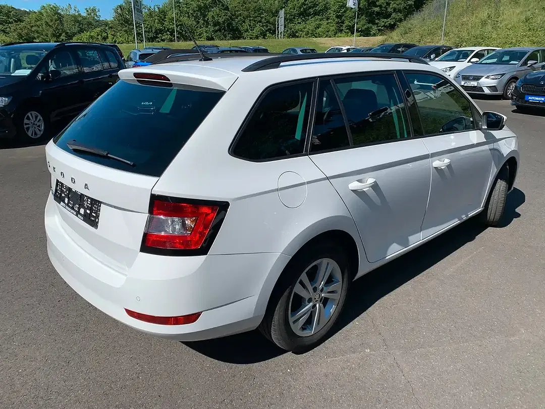 Skoda Fabia - Thumbnail 6