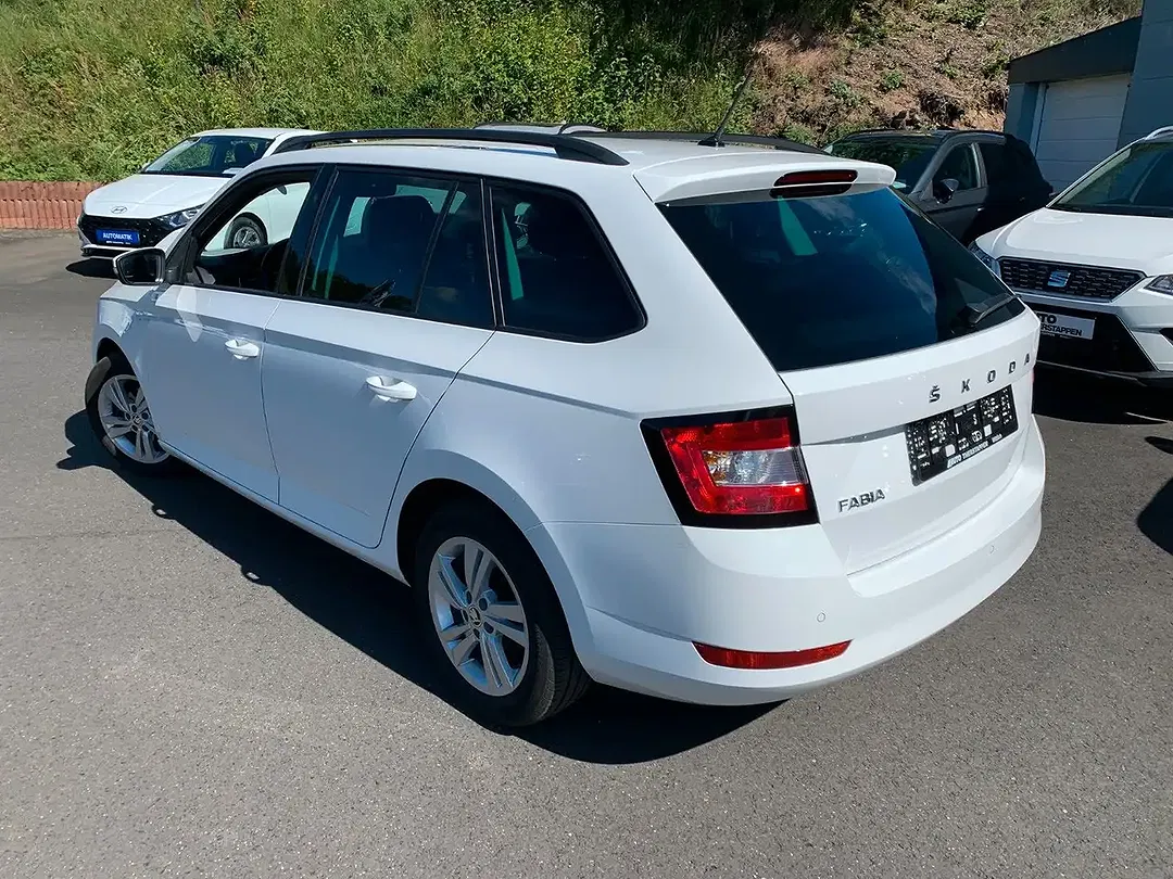 Skoda Fabia - Thumbnail 7