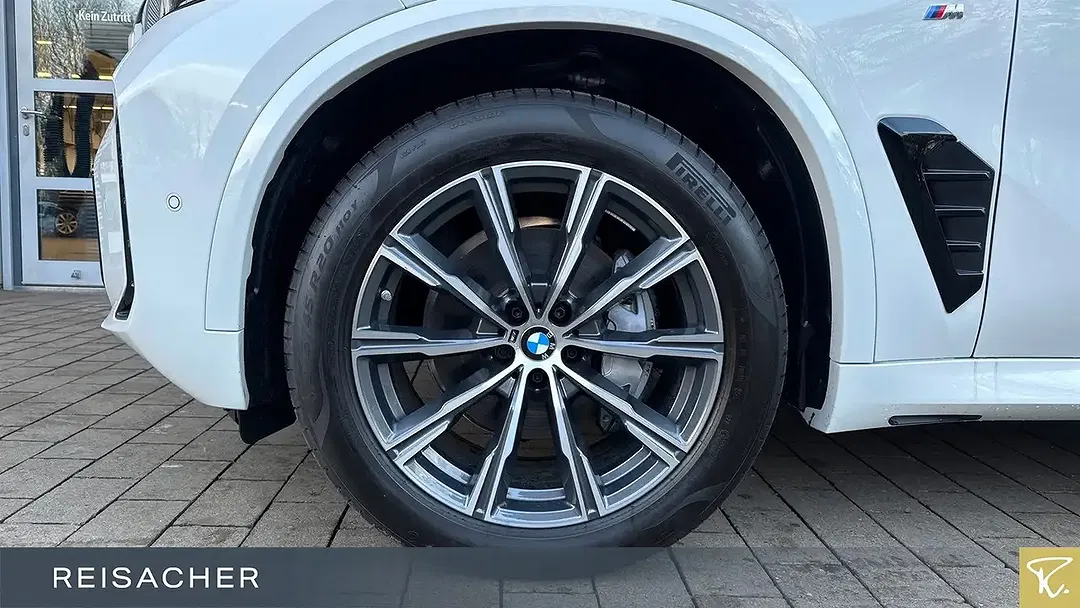 BMW X5 - Thumbnail 3