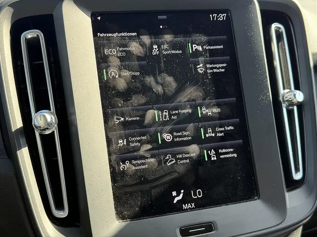 Volvo XC40 - Thumbnail 14