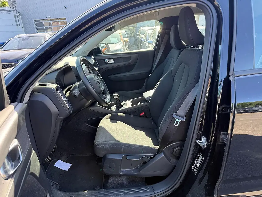 Volvo XC40 - Thumbnail 9
