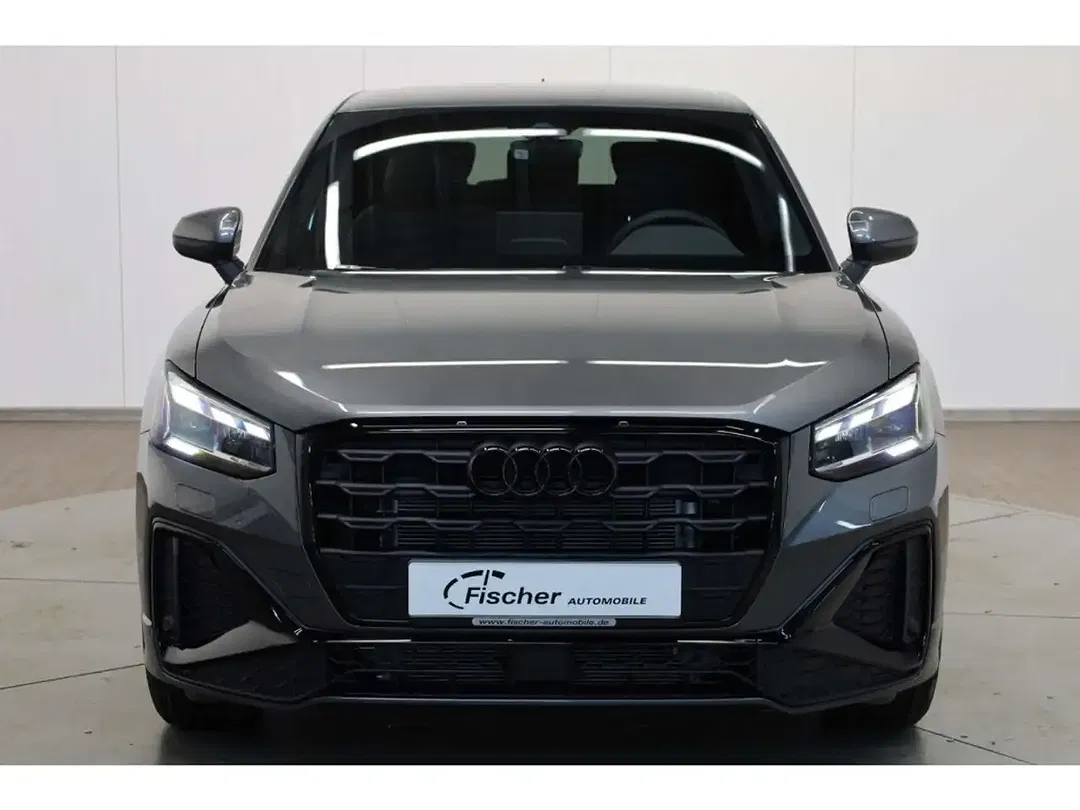 Audi Q2 - Thumbnail 2