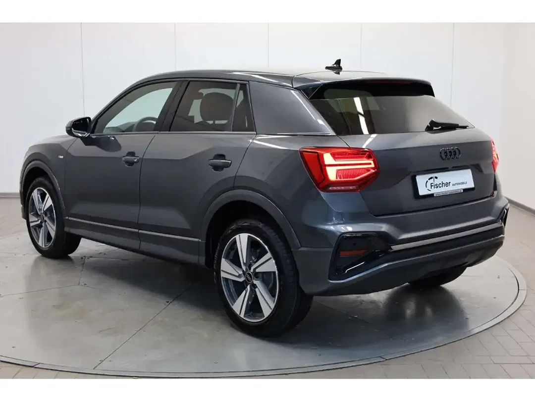Audi Q2 - Thumbnail 3