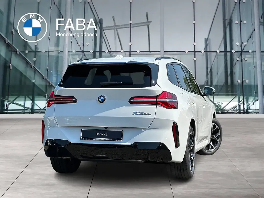 BMW X3 - Thumbnail 2