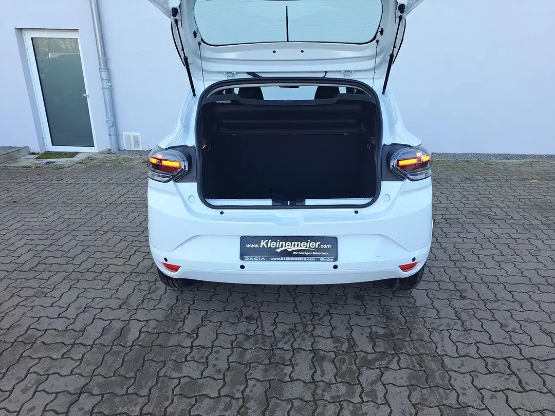 Dacia Sandero - Thumbnail 8