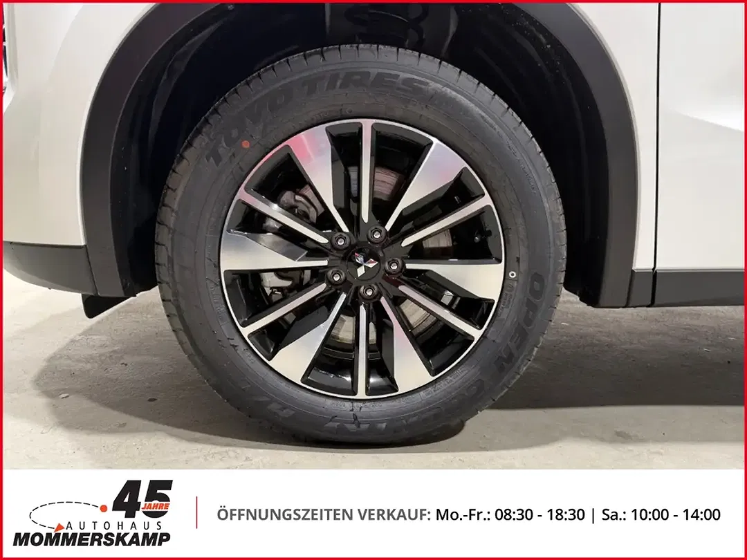 Mitsubishi Outlander - Thumbnail 15
