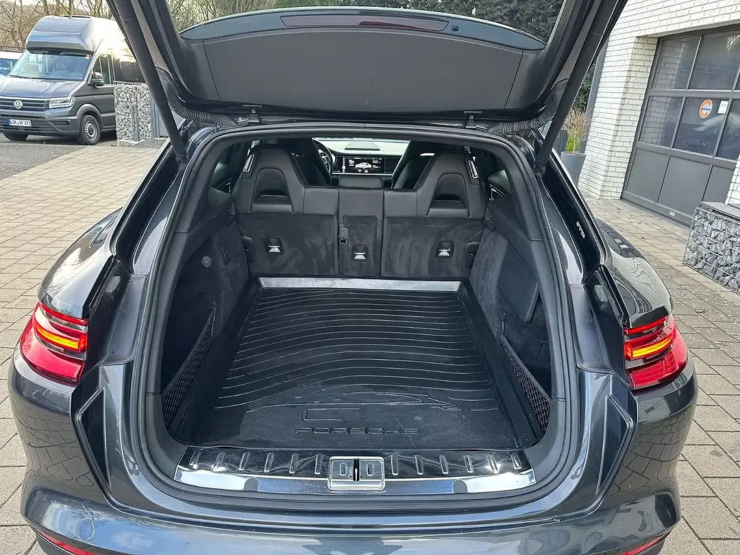 Porsche Panamera - Thumbnail 10