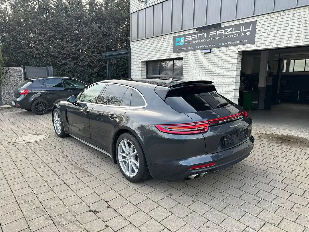 Porsche Panamera - Thumbnail 5