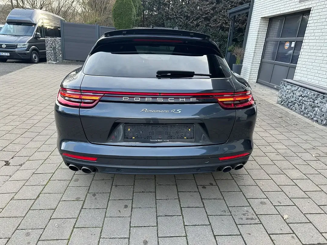 Porsche Panamera - Thumbnail 6