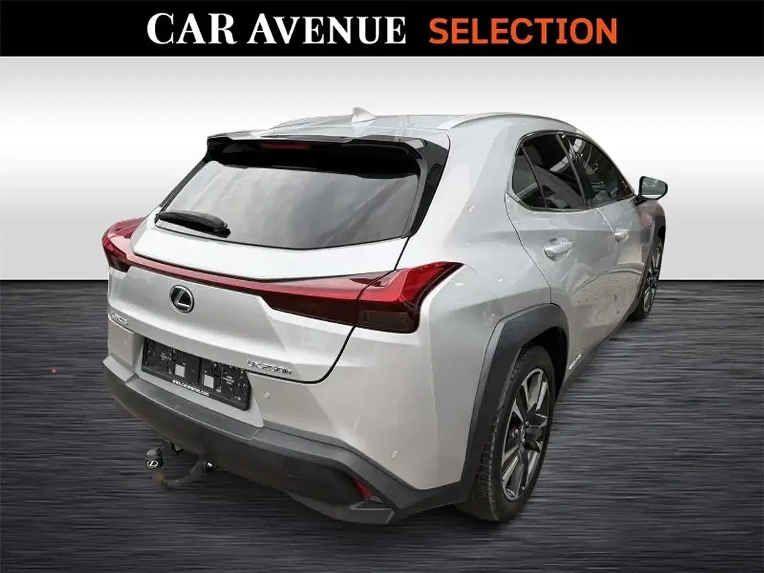 Lexus UX 250h - Thumbnail 6