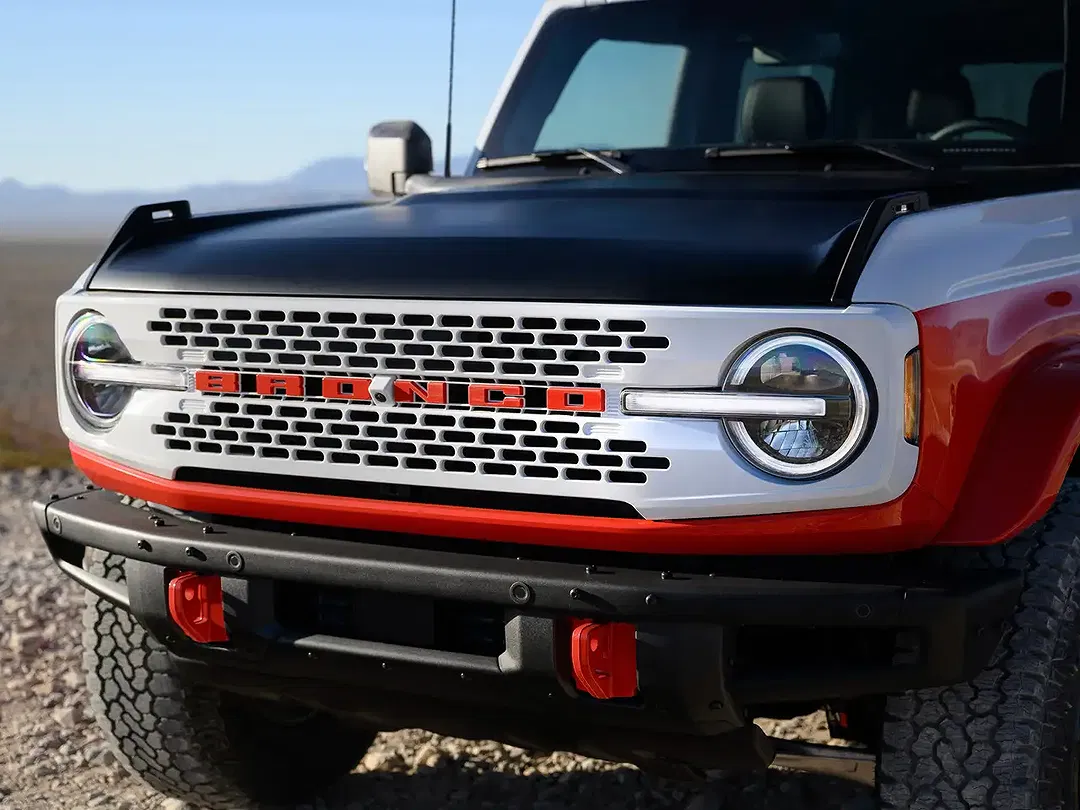 Ford Bronco - Thumbnail 7