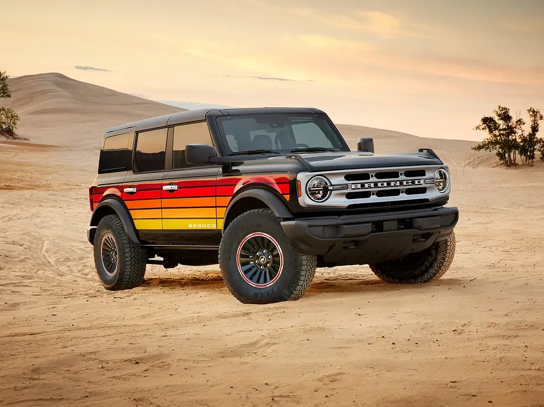 Ford Bronco - Thumbnail 9