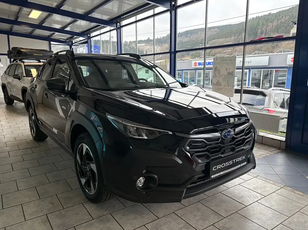 Subaru Crosstrek - Thumbnail 2