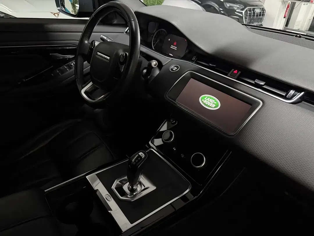Land Rover Range Rover Evoque - Thumbnail 11