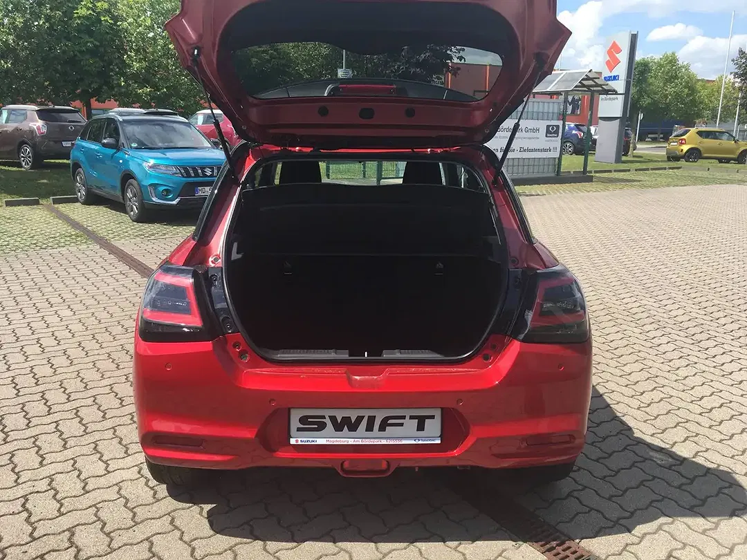 Suzuki Swift - Thumbnail 2