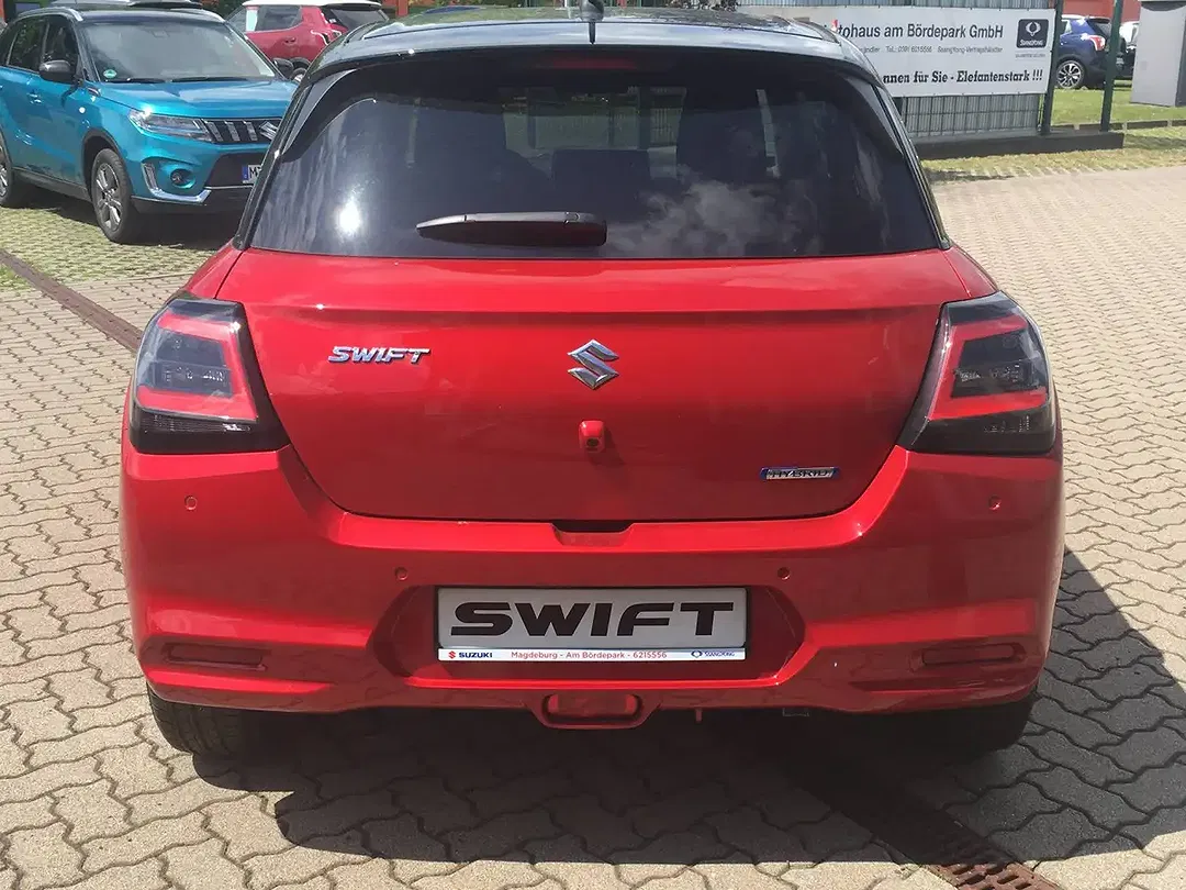 Suzuki Swift - Thumbnail 5