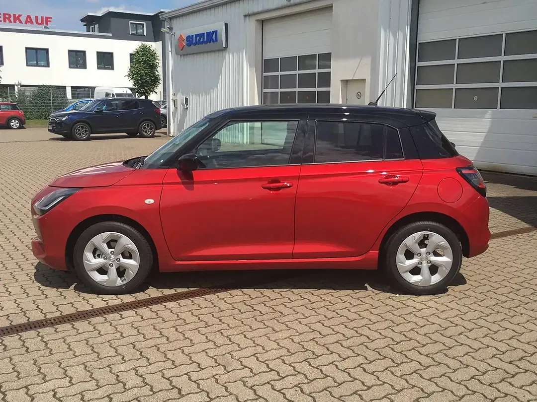 Suzuki Swift - Thumbnail 7