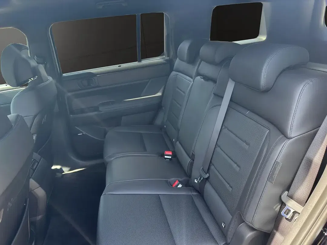 Hyundai SANTA FE - Thumbnail 11