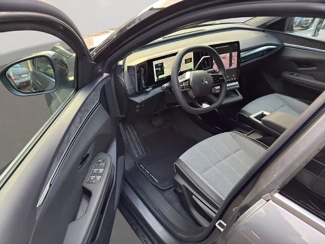 Mitsubishi Eclipse Cross - Thumbnail 10