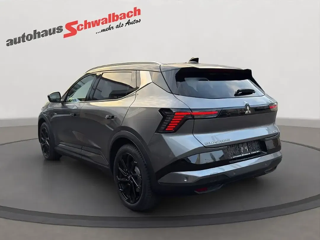 Mitsubishi Eclipse Cross - Thumbnail 4