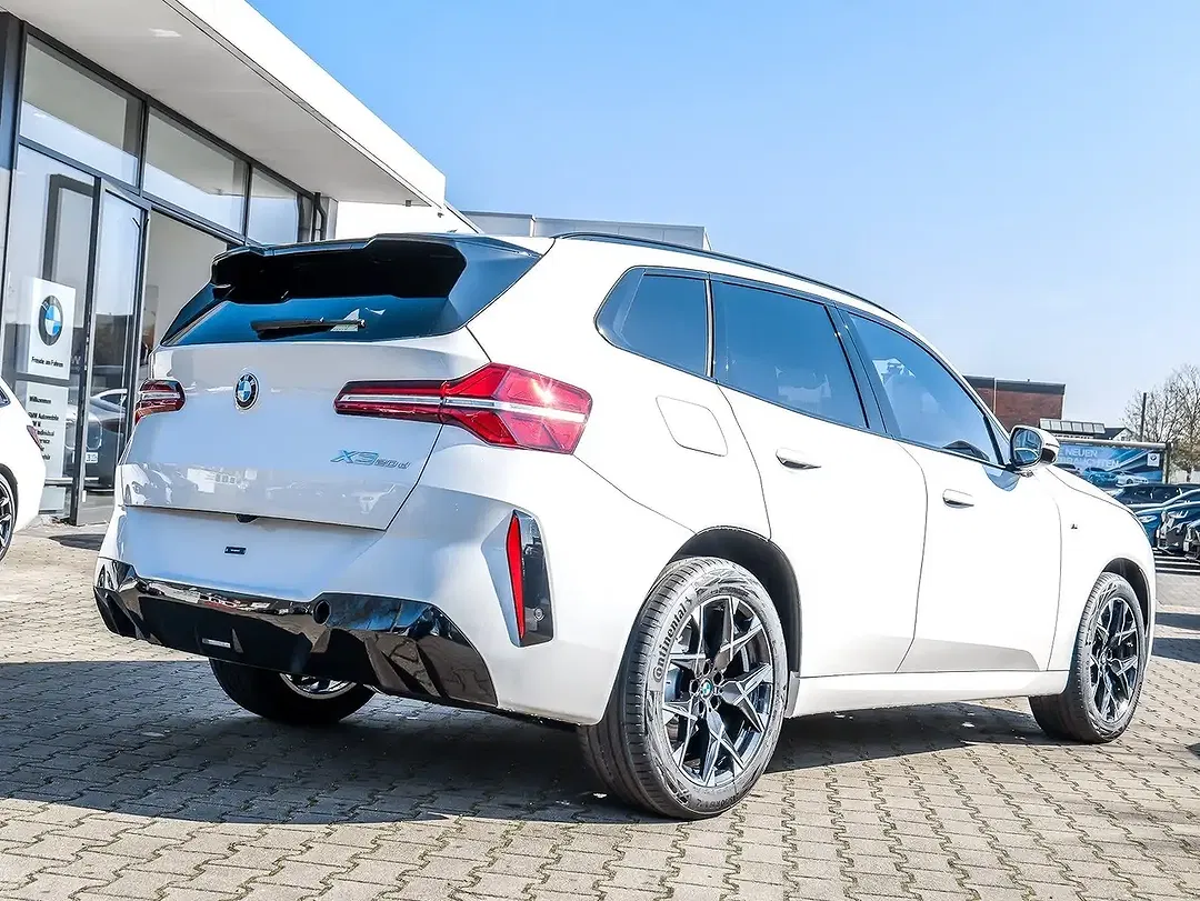 BMW X3 - Thumbnail 2
