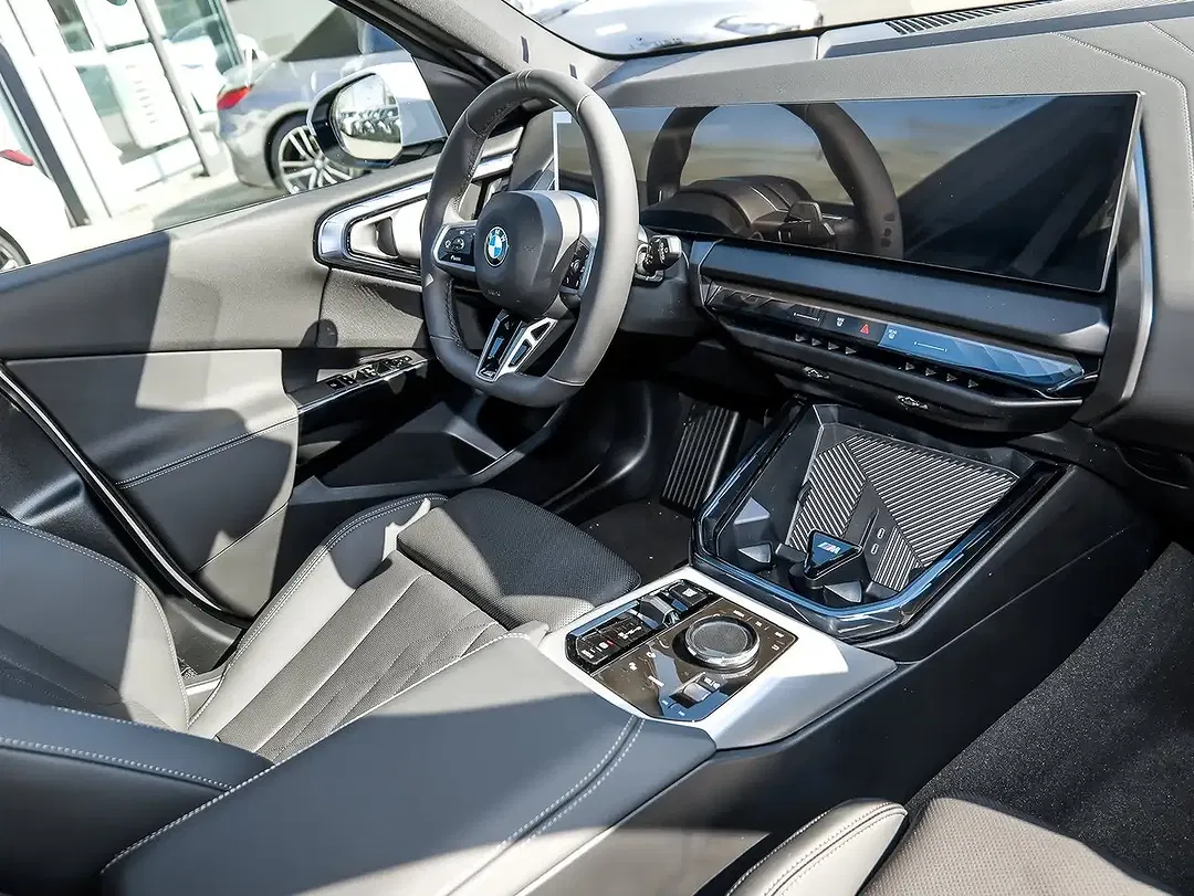 BMW X3 - Thumbnail 3