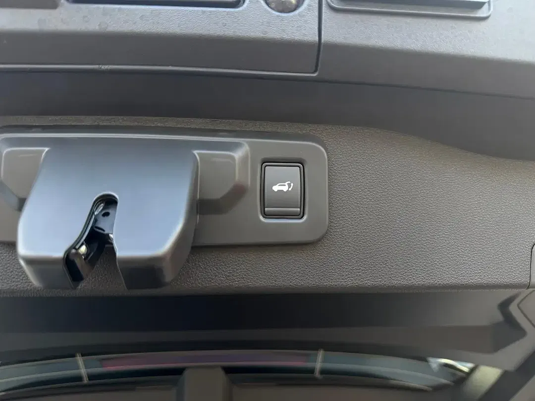 Mitsubishi Eclipse Cross - Thumbnail 11