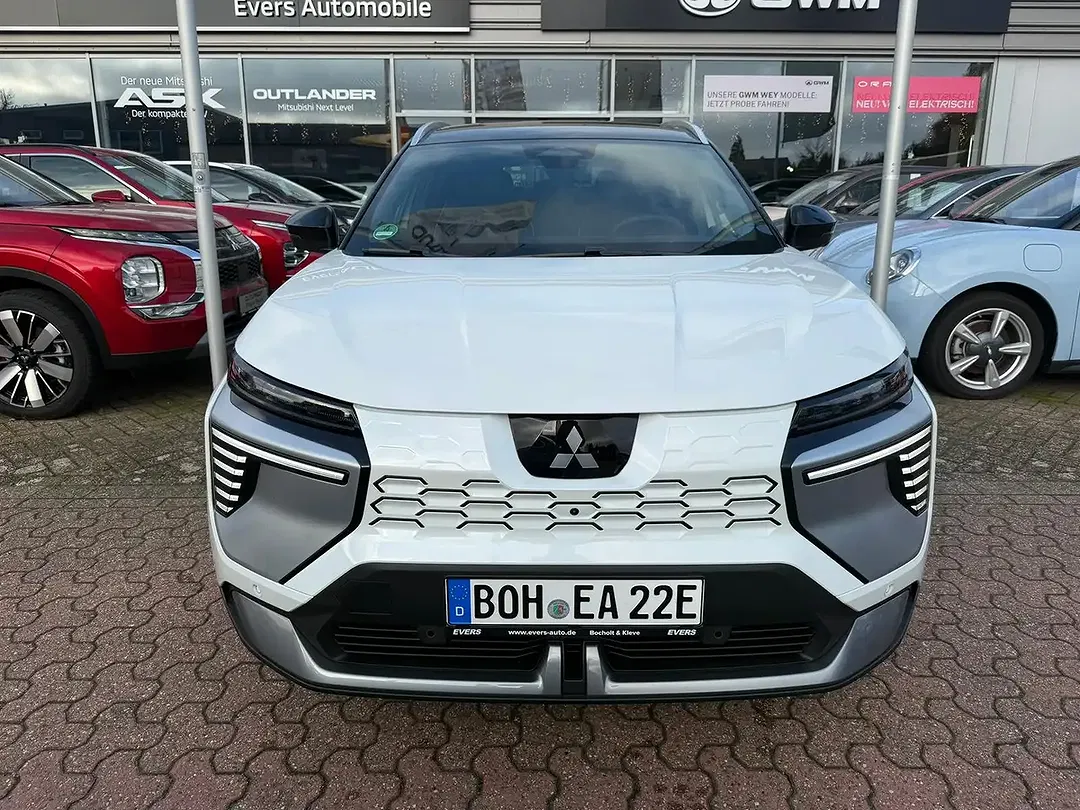 Mitsubishi Eclipse Cross - Thumbnail 3