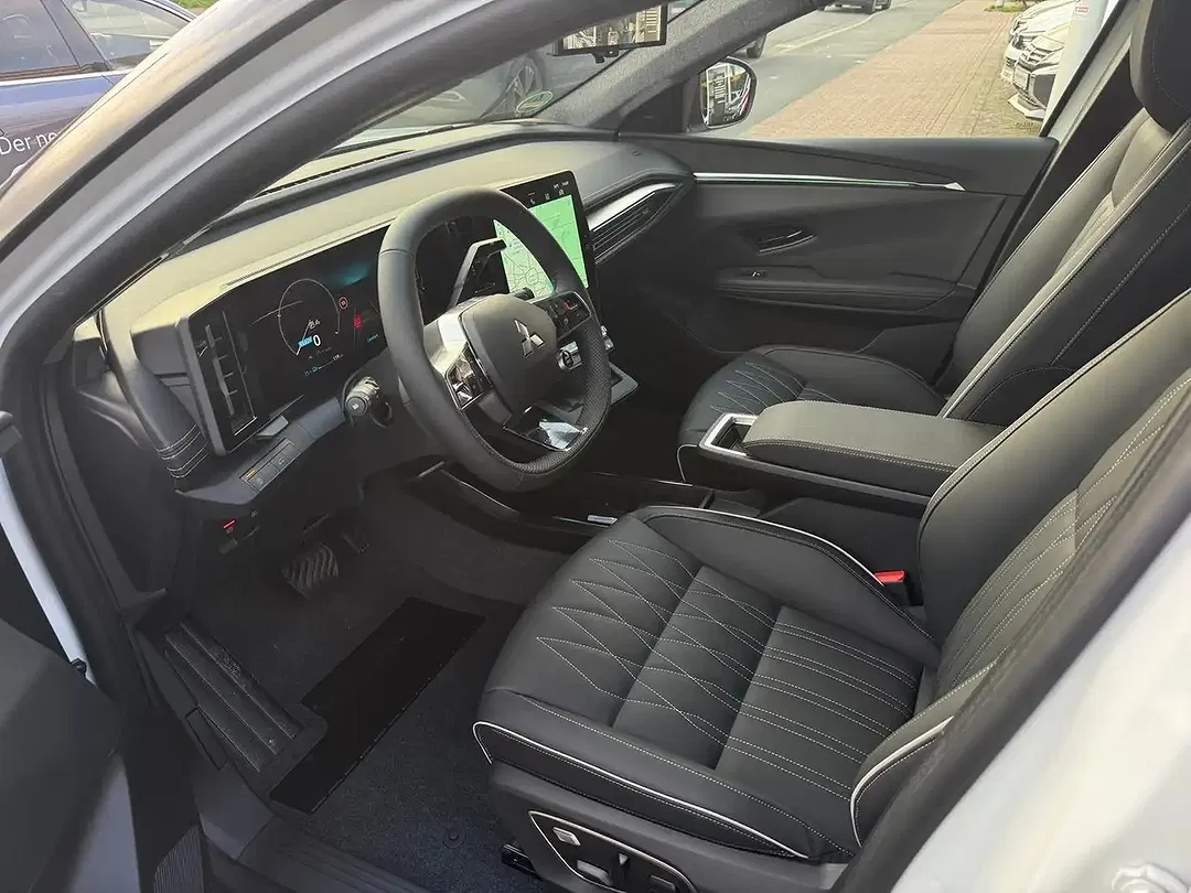Mitsubishi Eclipse Cross - Thumbnail 8