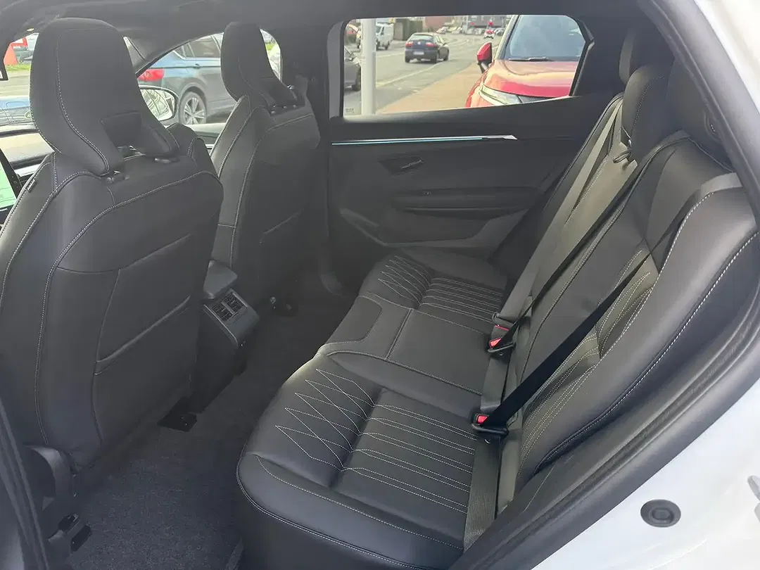 Mitsubishi Eclipse Cross - Thumbnail 9