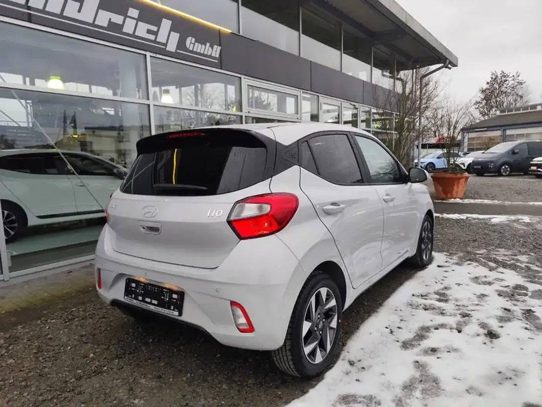 Hyundai i10 - Thumbnail 6