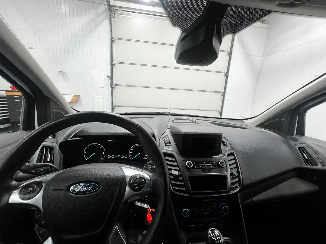 Ford Transit Connect - Thumbnail 9