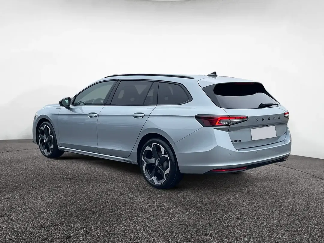Skoda Superb - Thumbnail 4