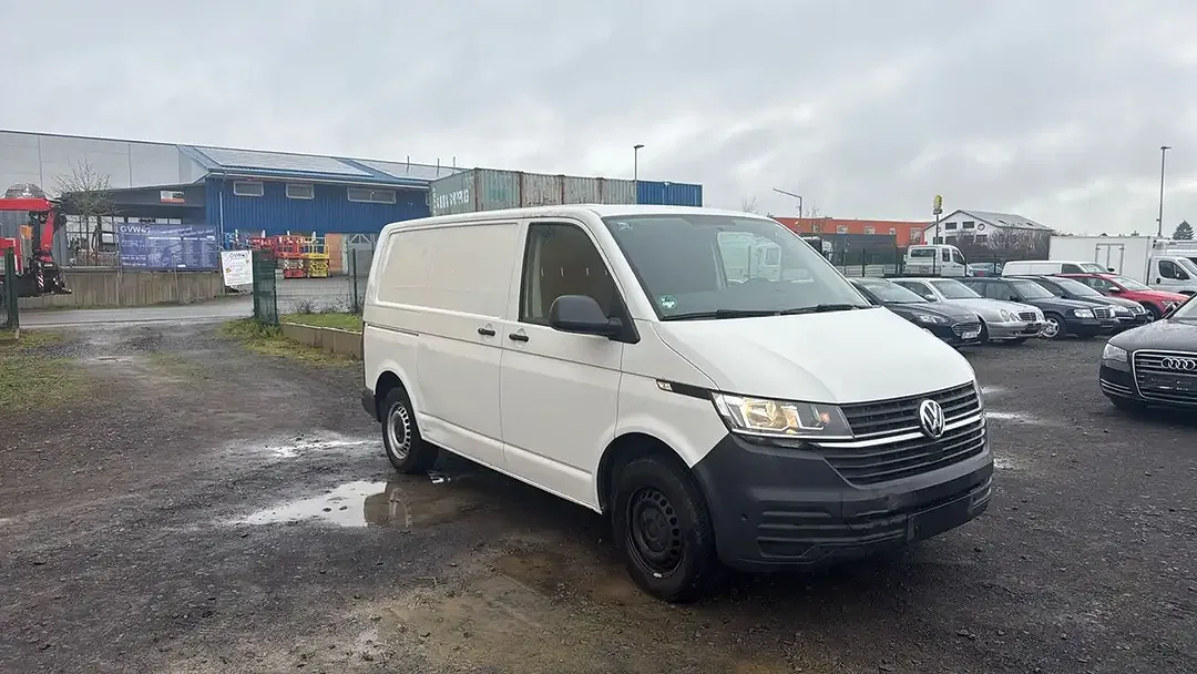 Volkswagen Transporter - Thumbnail 4