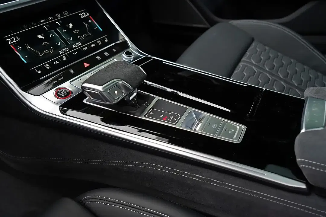 Audi RS6 - Thumbnail 12