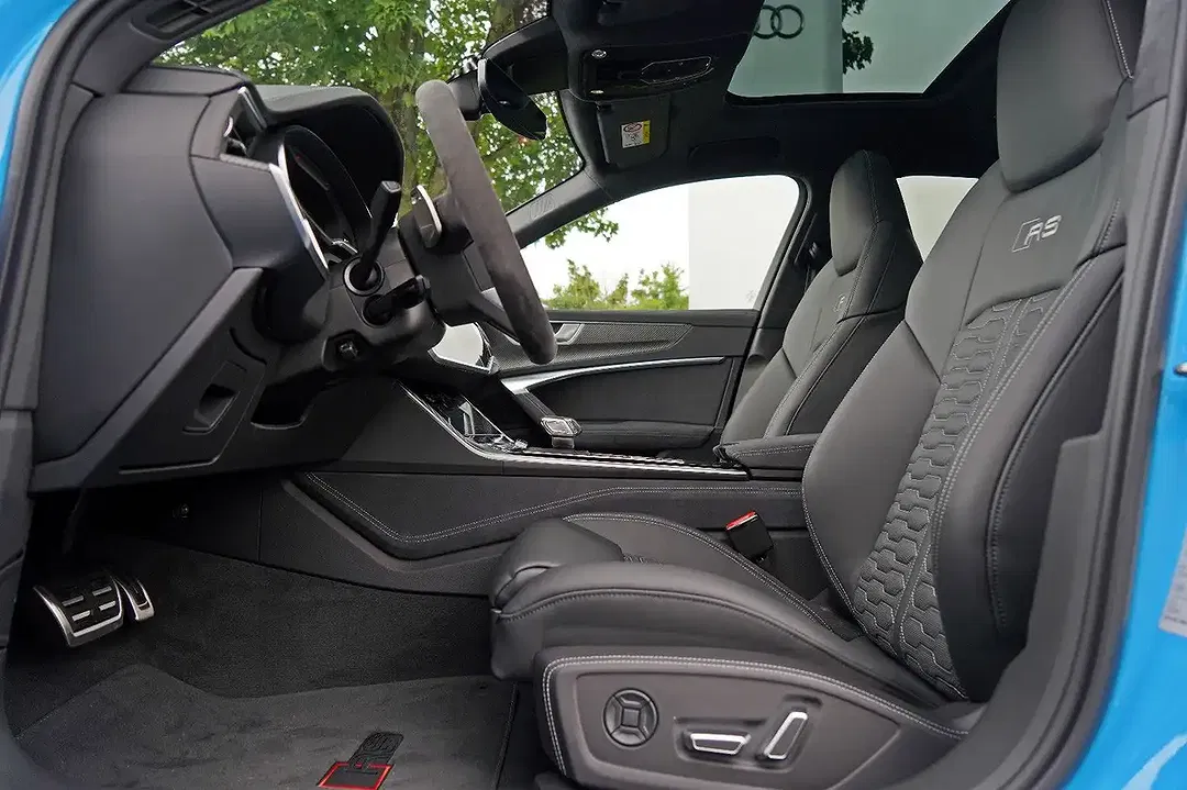 Audi RS6 - Thumbnail 13