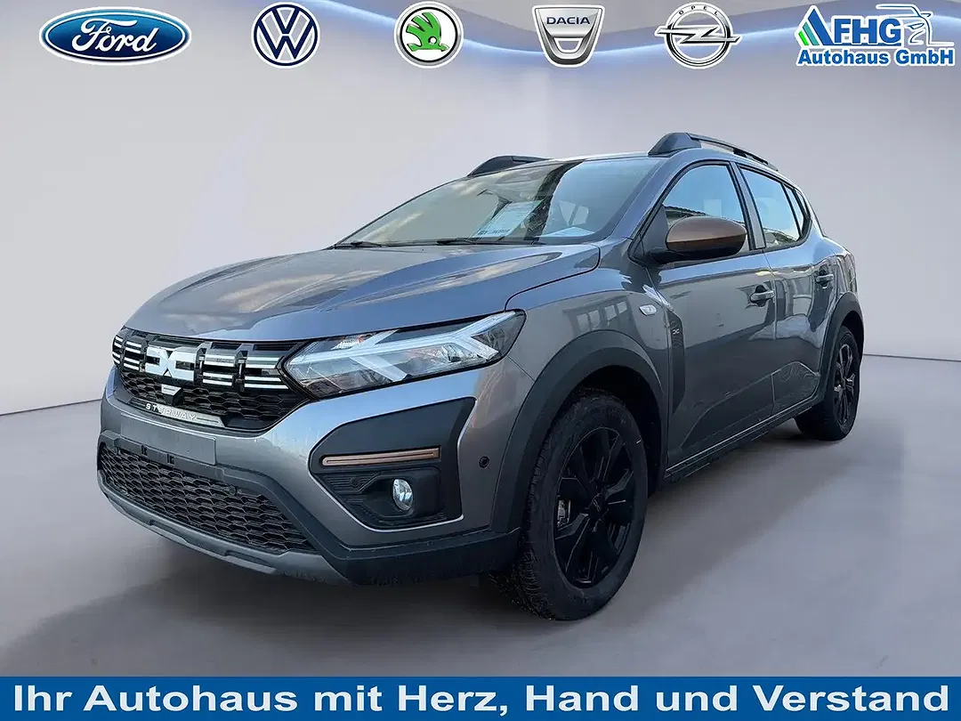 Dacia Sandero - Thumbnail 1